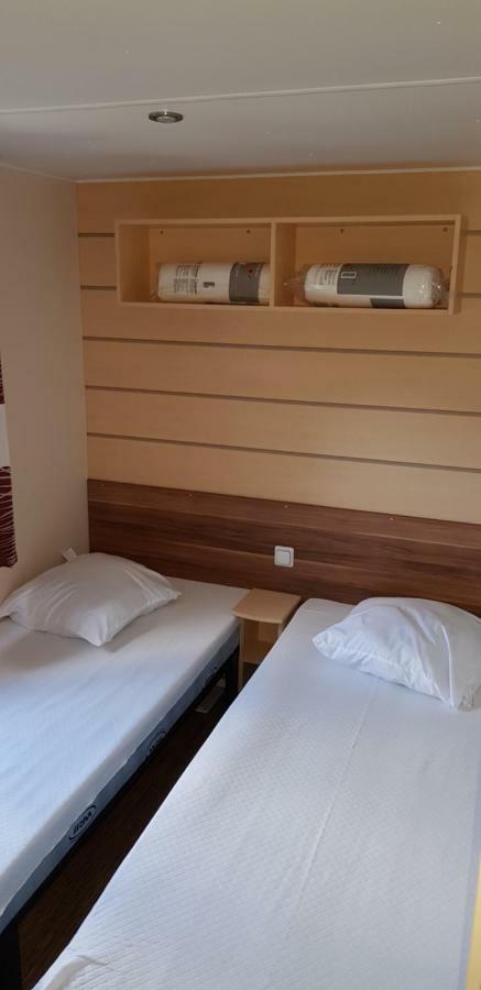 Mobil-Home Felix Ducournau Gastes المظهر الخارجي الصورة